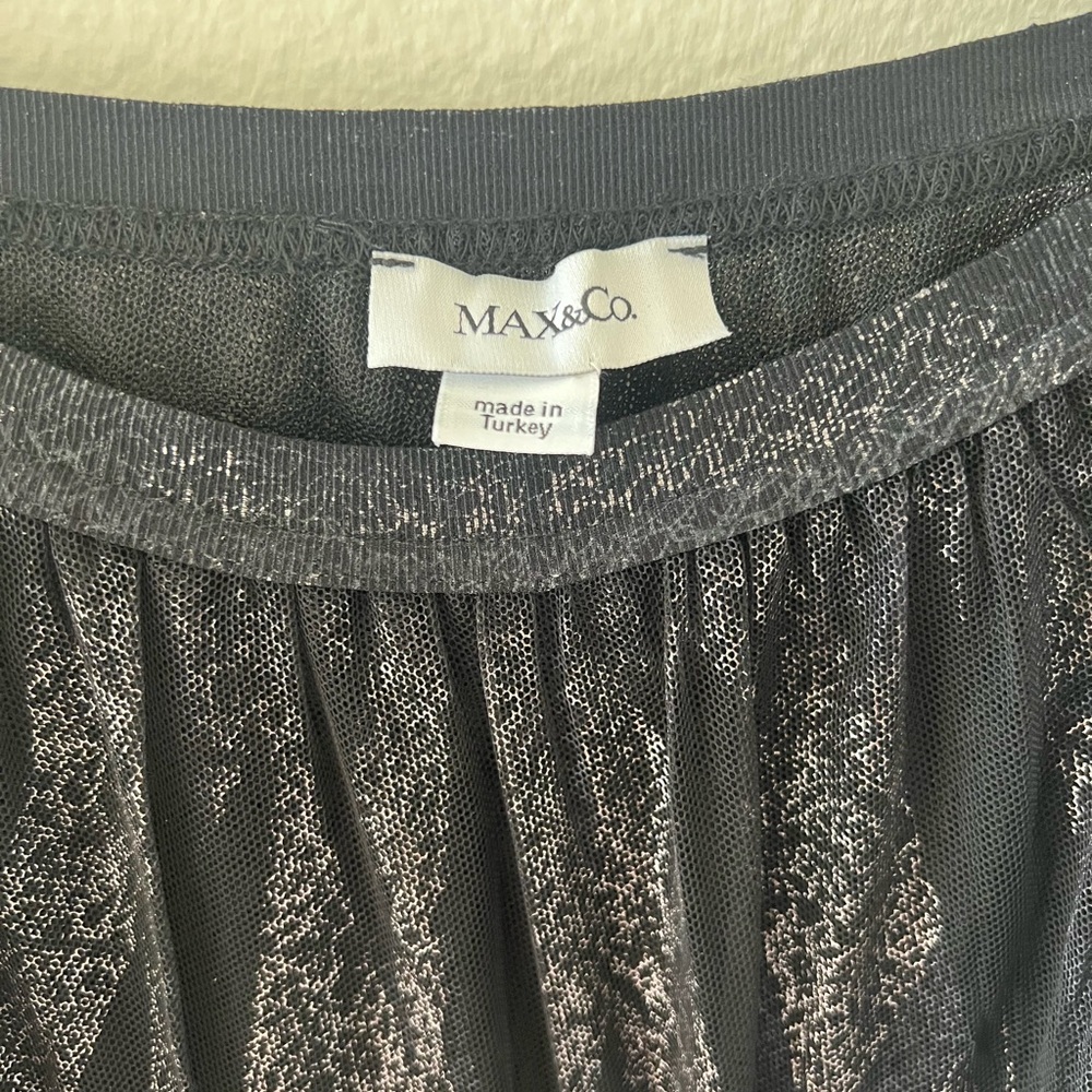 Max&Co Skirt - Picture 2 of 4